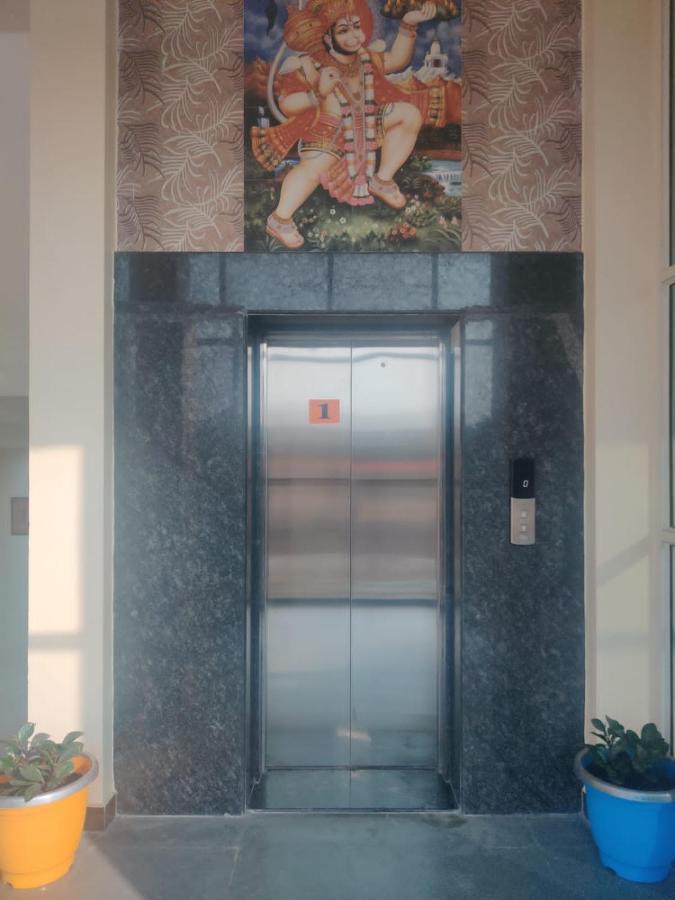 Hotel Hariram Tower Wardha Extérieur photo