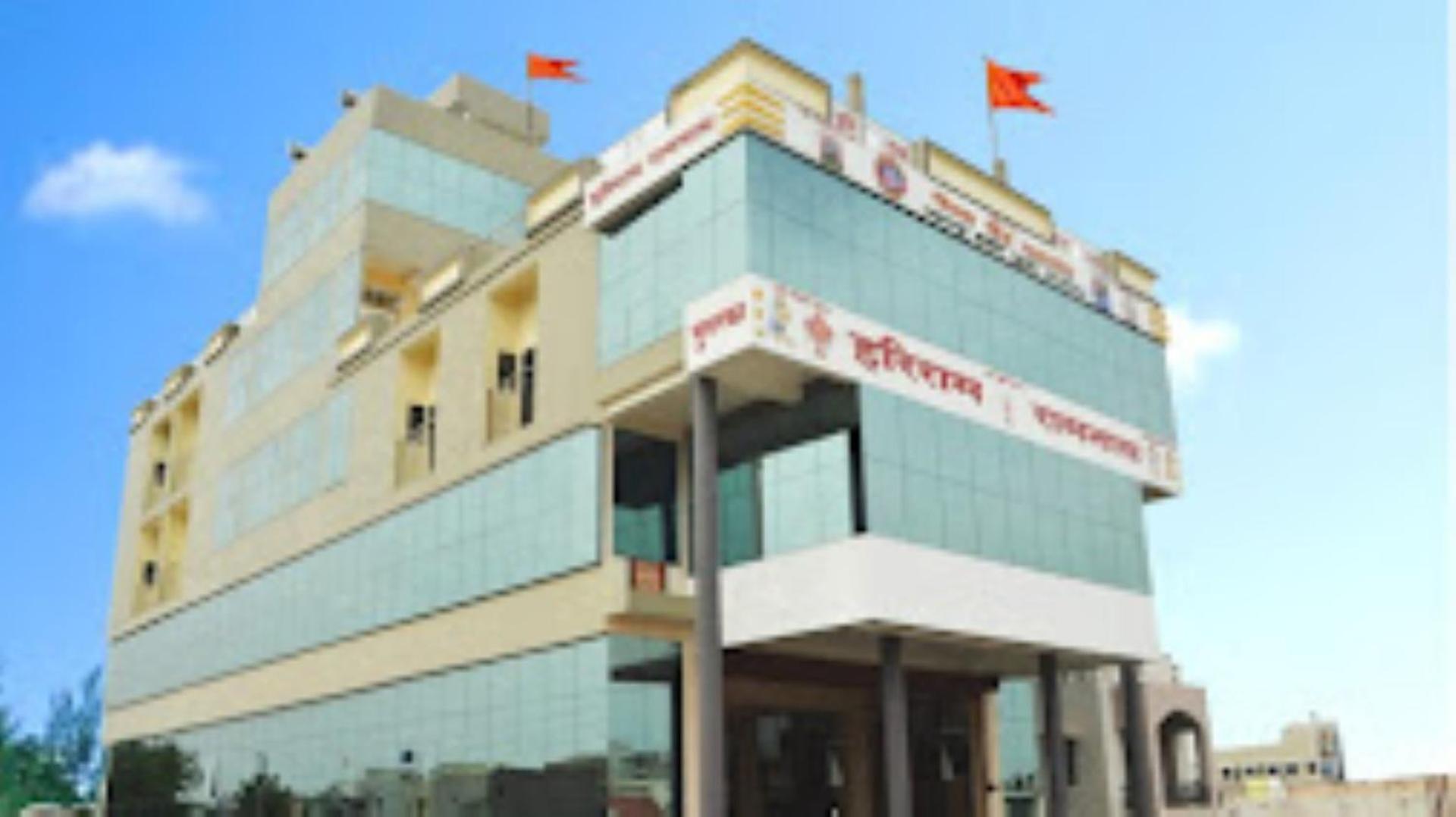 Hotel Hariram Tower Wardha Extérieur photo